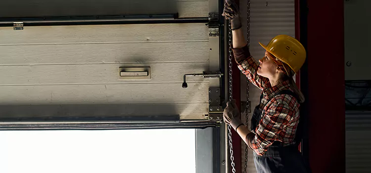 Addressing Common Garage Door Stoppage Issues in Pawtucket, RI